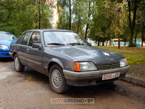 На 20 лет назад: подборка некогда популярных у белорусов автомобилей, способных вызвать слёзы ностальгии На 20 лет назад: подборка некогда популярных у белорусов автомобилей, способных вызвать слёзы ностальгии
