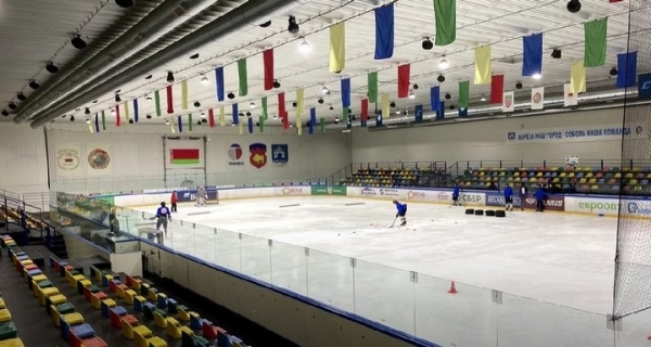 Снова выставлена на торги ледовая арена в одном из городов Брестской области Снова выставлена на торги ледовая арена в одном из городов Брестской области