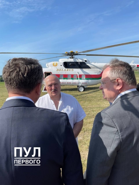 Лукашенко совершает рабочую поездку в Брестскую область Лукашенко совершает рабочую поездку в Брестскую область