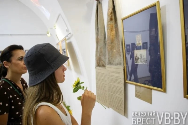 Рисунки Ван Гога и Рембрандта. В Бресте открылась уникальная выставка Рисунки Ван Гога и Рембрандта. В Бресте открылась уникальная выставка