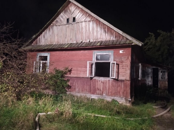 В Малоритском районе очевидец спас при пожаре хозяина дома В Малоритском районе очевидец спас при пожаре хозяина дома