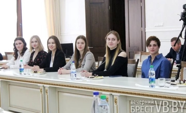 «Ковры Бреста» в будущем снова смогут стать титульным спонсором женского брестского волейбола «Ковры Бреста» в будущем снова смогут стать титульным спонсором женского брестского волейбола