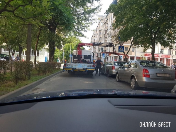 Миссия: забрать машину со штрафстоянки. А если не отдают? Миссия: забрать машину со штрафстоянки. А если не отдают?