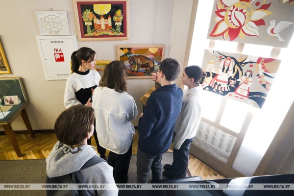 Выставка «Песні зямлі маёй» открылась в Бресте Выставка «Песні зямлі маёй» открылась в Бресте