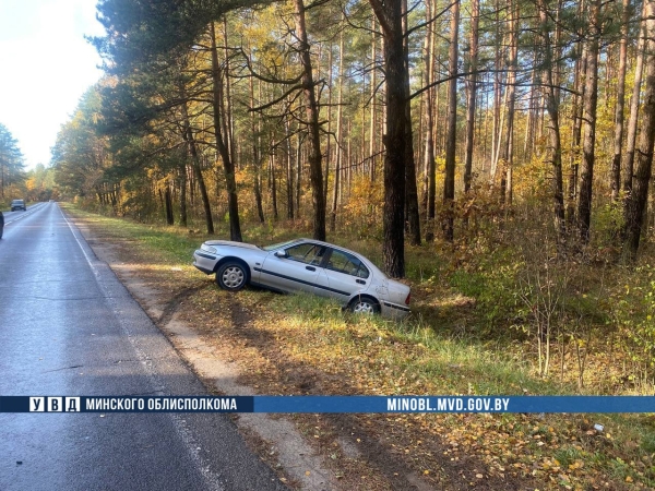 Водитель с пассажиром бросили машину и сбежали. Rover сбил насмерть 26-летнюю девушку