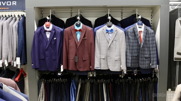 Соберите свой безупречный образ с иголочки в «ЦУМе», на третьем этаже. Готовимся к выпускным, линейкам, свадьбам Соберите свой безупречный образ с иголочки в «ЦУМе», на третьем этаже. Готовимся к выпускным, линейкам, свадьбам