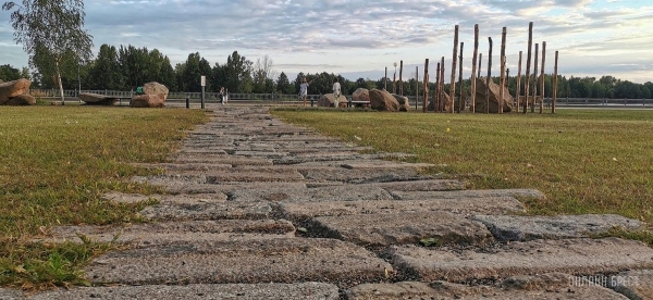 Читатель: Красивая Набережная в Бресте. Фото сделаны вчера вечером
             
                Читатель: Красивая Набережная в Бресте. Фото сделаны вчера вечером