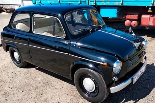 Заброшенный «Запорожец» выставил на продажу житель Кобрина. Сколько денег за него просит? Заброшенный «Запорожец» выставил на продажу житель Кобрина. Сколько денег за него просит?