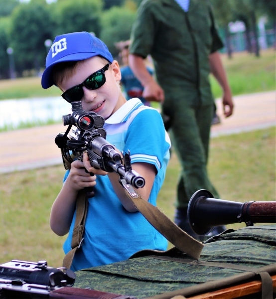 Читатель: Брестские десантники организовали выставку вооружения и военной техники для жителей Малориты
Читатель: Брестские десантники организовали выставку вооружения и военной техники для жителей Малориты