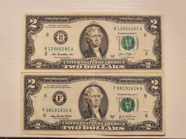 Ищем необычные доллары в кошельке. На этот раз — двойки, которые могут стоить десятки тысяч Ищем необычные доллары в кошельке. На этот раз — двойки, которые могут стоить десятки тысяч