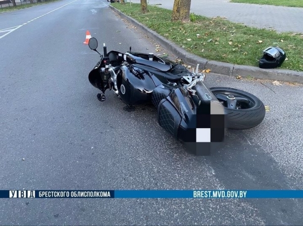 Что с мотоциклистом, который упал с мотоцикла в Кобрине? Что с мотоциклистом, который упал с мотоцикла в Кобрине?
