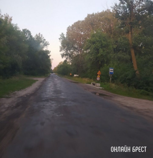 Читатель: Дорога на Красный двор. Знаки стоят давно, что ремонт дороги. Но ничего не понятно, делается он или нет?
             
                Читатель: Дорога на Красный двор. Знаки стоят давно, что ремонт дороги. Но ничего не понятно, делается он или нет?