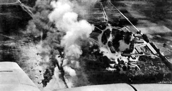 Письмо из 41-го: « Я расскажу тебе о том, как выбралась из горящего Кобрина...» Письмо из 41-го: « Я расскажу тебе о том, как выбралась из горящего Кобрина...»