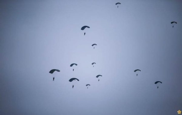 На полигоне «Брестский» отработали эпизод «по уничтожению незаконных вооруженных формирований» На полигоне «Брестский» отработали эпизод «по уничтожению незаконных вооруженных формирований»