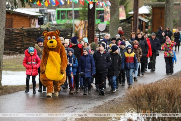 В «Беловежской пуще» Деда Мороза проводили в Антарктиду В «Беловежской пуще» Деда Мороза проводили в Антарктиду