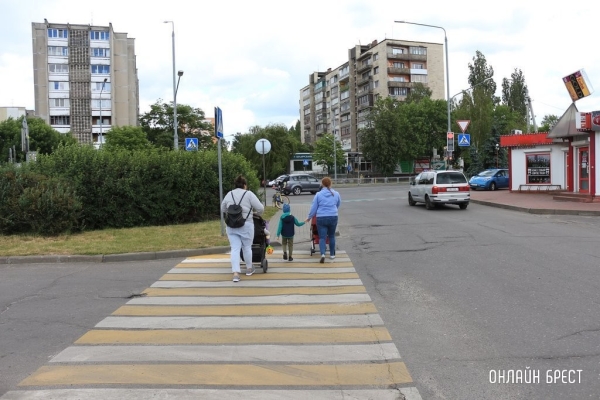 Кто кроме мамы может пойти в декретный отпуск и как он будет оплачен. Комментарий специалиста Кто кроме мамы может пойти в декретный отпуск и как он будет оплачен. Комментарий специалиста