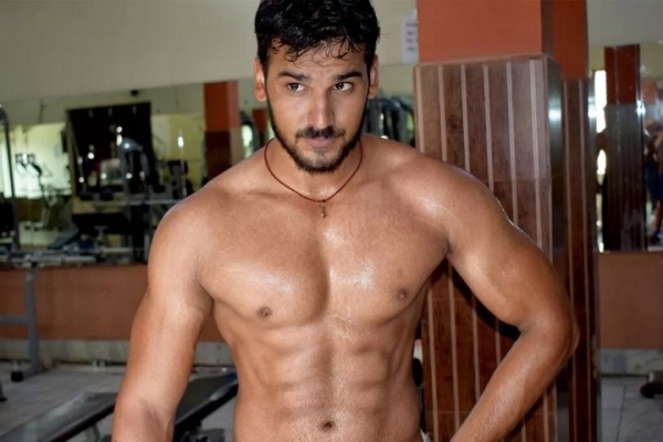 На популярном итальянском курорте будут штрафовать на 500 евро за голый торс На популярном итальянском курорте будут штрафовать на 500 евро за голый торс