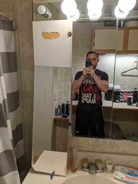 За момент до трагедии: на фото показали случаи невероятного везения За момент до трагедии: на фото показали случаи невероятного везения