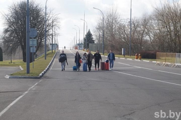 Белорусы снова могут делать шенген в посольстве Германии Белорусы снова могут делать шенген в посольстве Германии