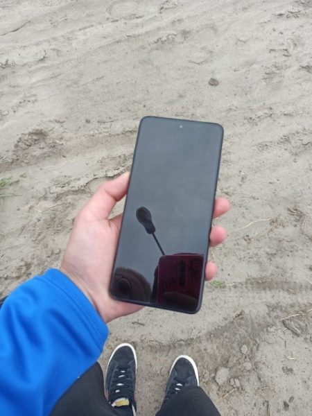 Читатель: В Бресте в районе Красного двора найден телефон. Чей?
Читатель: В Бресте в районе Красного двора найден телефон. Чей?