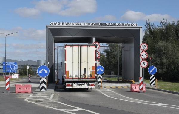 Обязательная дезинфекция транспорта на госгранице: что будет в случае отказа водителя Обязательная дезинфекция транспорта на госгранице: что будет в случае отказа водителя