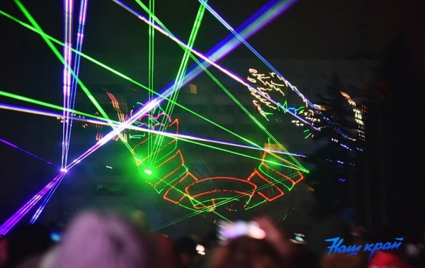 «Берестейские сани - 2023». Завораживающее лазерное шоу и фейерверк в Барановичах