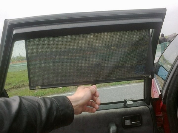 Белорусы о шторках в авто: если «Белтехосмотр» не против, почему ГАИ не даёт добро? Белорусы о шторках в авто: если «Белтехосмотр» не против, почему ГАИ не даёт добро?