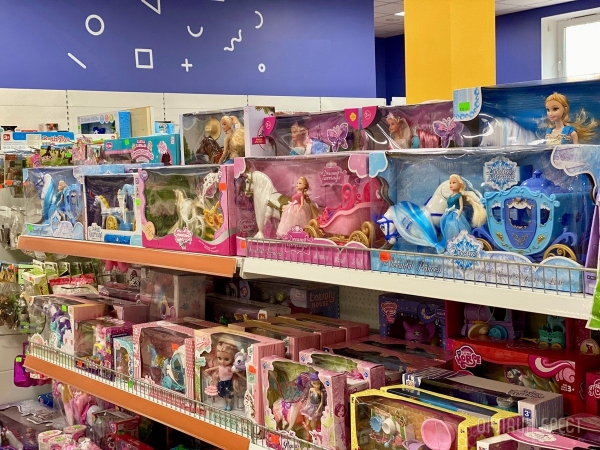 Ребрендинг брестского «Детского мира» на Советской: новый логотип и еще больше стильной одежды, забавных игрушек, школьной канцелярии Ребрендинг брестского «Детского мира» на Советской: новый логотип и еще больше стильной одежды, забавных игрушек, школьной канцелярии