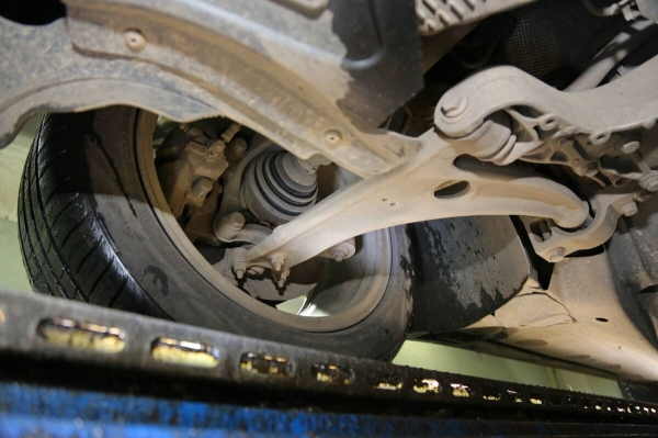 Белорус купил бензиновый VW Passat (B6) за $6 800. Проверили, стоил ли он своих денег Белорус купил бензиновый VW Passat (B6) за $6 800. Проверили, стоил ли он своих денег