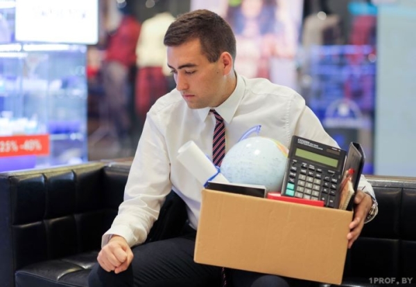 Все об увольнении: как уволиться по собственному желанию, а можно ли расторгнуть трудовой договор, находясь в отпуске? Все об увольнении: как уволиться по собственному желанию, а можно ли расторгнуть трудовой договор, находясь в отпуске?