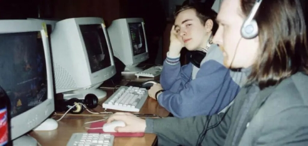 Главные хиты компьютерных клубов двухтысячных. Во что мы играли 20 лет назад?