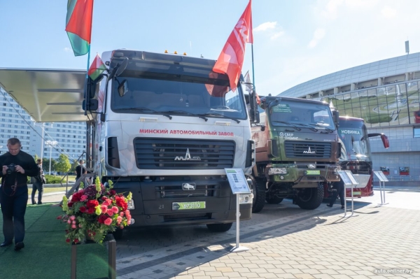 МАЗ провел белорусскую презентацию своего нового междугороднего автобуса МАЗ провел белорусскую презентацию своего нового междугороднего автобуса
