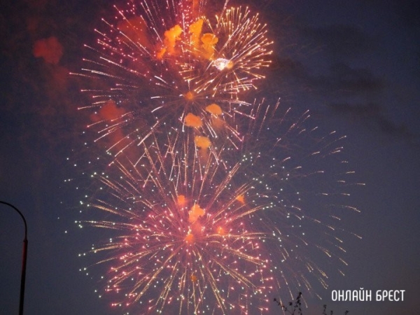 Стало известно, где и во сколько будет фейерверк в Бресте 30 июля Стало известно, где и во сколько будет фейерверк в Бресте 30 июля