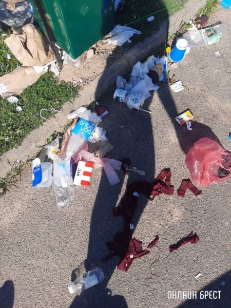 Читатель: Приехали Мирский замок посмотреть, а тут такое...
Читатель: Приехали Мирский замок посмотреть, а тут такое...