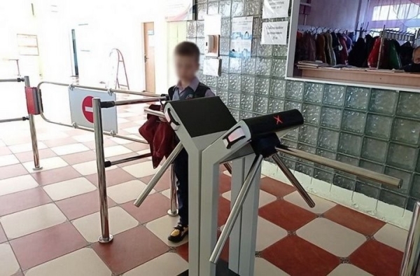 В некоторых школах в Брестской области выявлены нарушения в организации пропускного режима В некоторых школах в Брестской области выявлены нарушения в организации пропускного режима