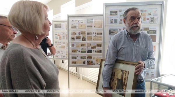 Редкую литографию Николая Селещука передали в дар краеведческому музею в Бресте Редкую литографию Николая Селещука передали в дар краеведческому музею в Бресте