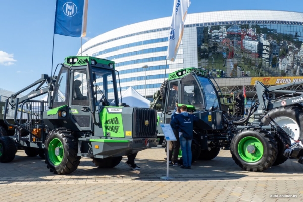 МАЗ провел белорусскую презентацию своего нового междугороднего автобуса МАЗ провел белорусскую презентацию своего нового междугороднего автобуса