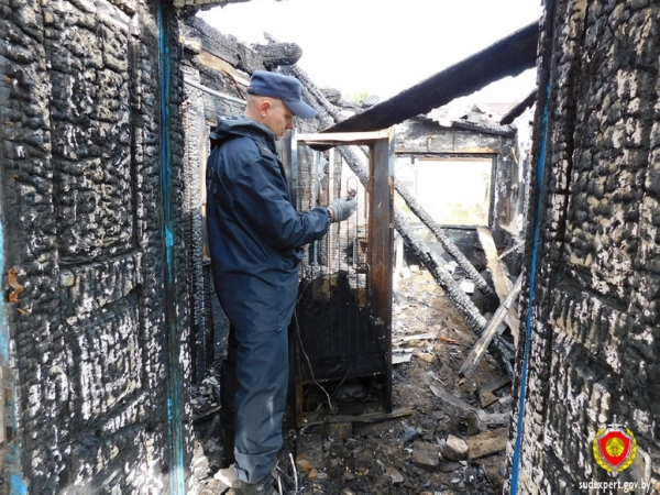 Рок судьбы или невезение: в Брестском районе дважды с разницей в год горел дом