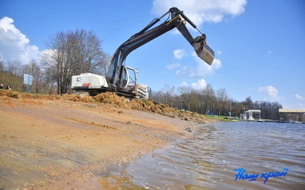 Пляжную зону расширяют в Барановичах на водохранилище Мышанка
