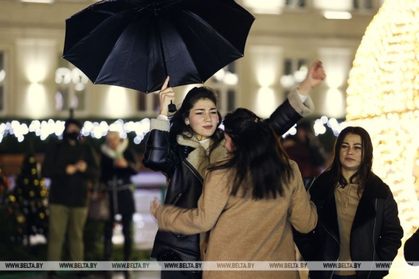 Как прошла новогодняя ночь в Бресте. Фоторепортаж Как прошла новогодняя ночь в Бресте. Фоторепортаж