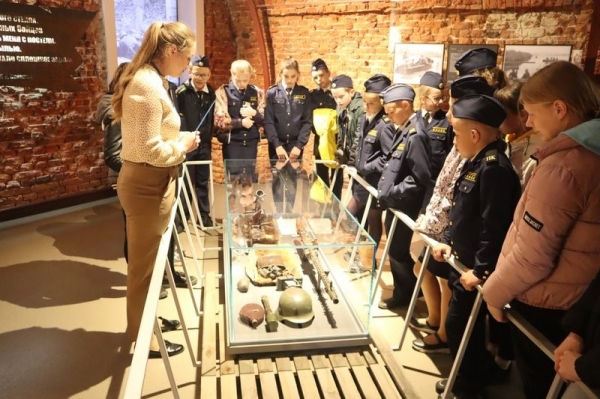 Школьники Пинского района посетили Брестскую крепость Школьники Пинского района посетили Брестскую крепость