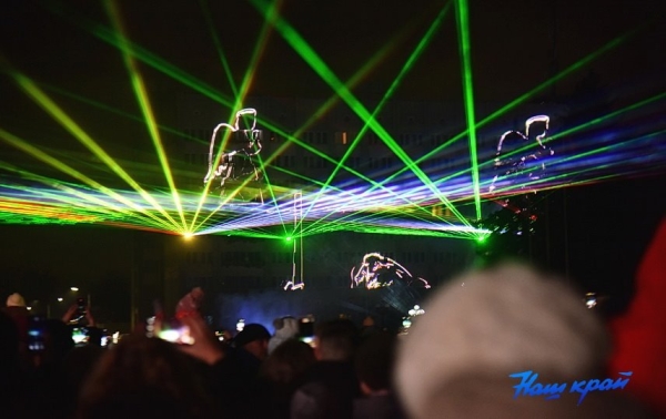 «Берестейские сани - 2023». Завораживающее лазерное шоу и фейерверк в Барановичах