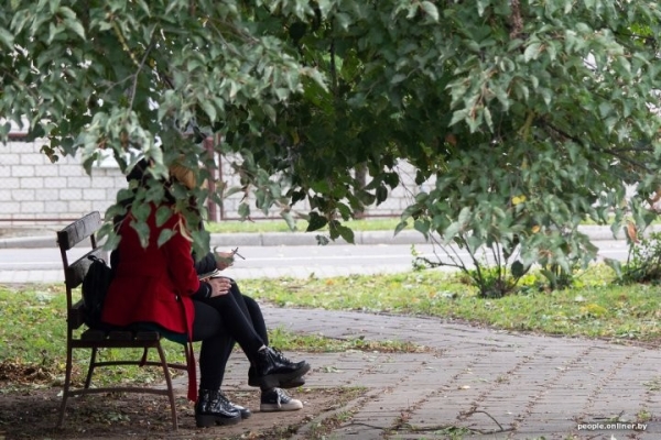 «Схватил за руки и попытался усадить на лавку». Белорусы продолжают рассказывать о диких свиданиях «Схватил за руки и попытался усадить на лавку». Белорусы продолжают рассказывать о диких свиданиях