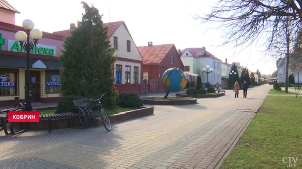 В Кобрине прокладывают турмаршруты с помощью нейросети. Посмотрите, как работает искусственный интеллект В Кобрине прокладывают турмаршруты с помощью нейросети. Посмотрите, как работает искусственный интеллект