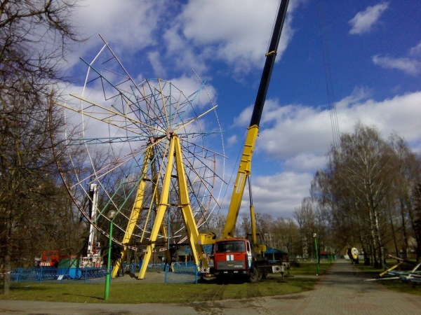 
                Раньше и сейчас: Колесо обозрения в Бресте
            