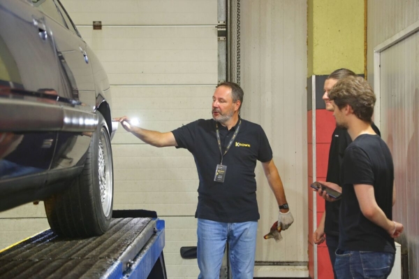 Audi 200 Quattro в руках брестчанина: «Купил за $1 350, а потратил в несколько раз больше» Audi 200 Quattro в руках брестчанина: «Купил за $1 350, а потратил в несколько раз больше»