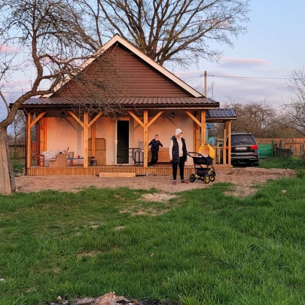 «Это была моя самая душевная инвестиция». Как белорусская бизнес-леди отремонтировала дом прадеда в деревне «Это была моя самая душевная инвестиция». Как белорусская бизнес-леди отремонтировала дом прадеда в деревне