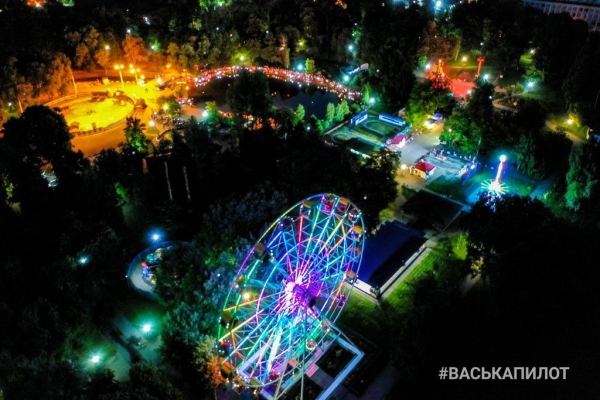 
                Раньше и сейчас: Колесо обозрения в Бресте
            