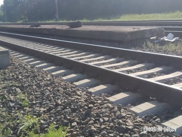 Поезд врезался в легковушку в Брестской области. Стали известны подробности Поезд врезался в легковушку в Брестской области. Стали известны подробности