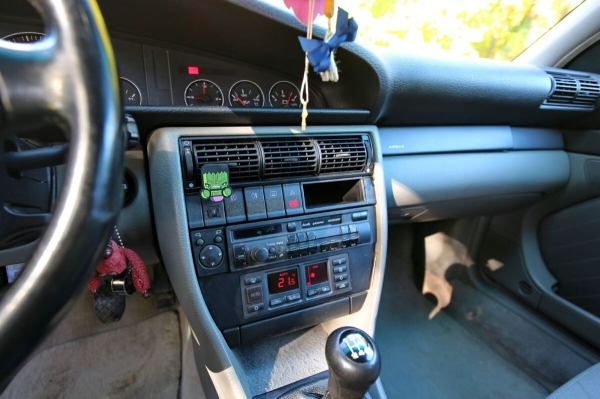 «Дедушка никого к машине не подпускал». История Audi A6 (С4), которая в семье белорусов уже 15 лет